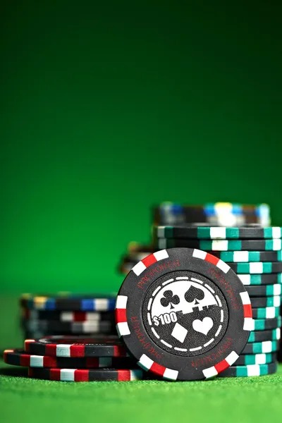 Relax Gaming slot interface in arahtogel app showing reel layout and account balance